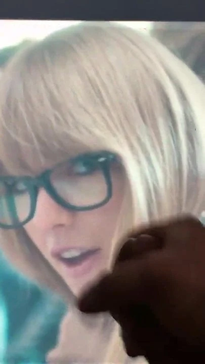 Cum on Taylor swift