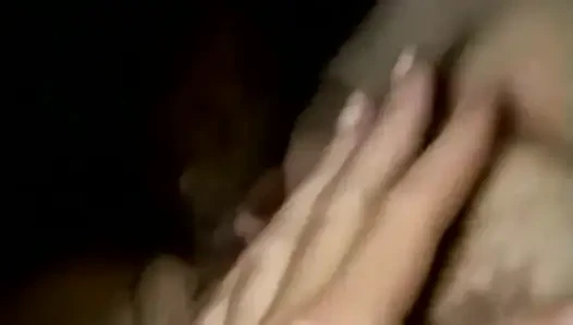Çoraplı büyük memeli Fransız bayan sikiliyor