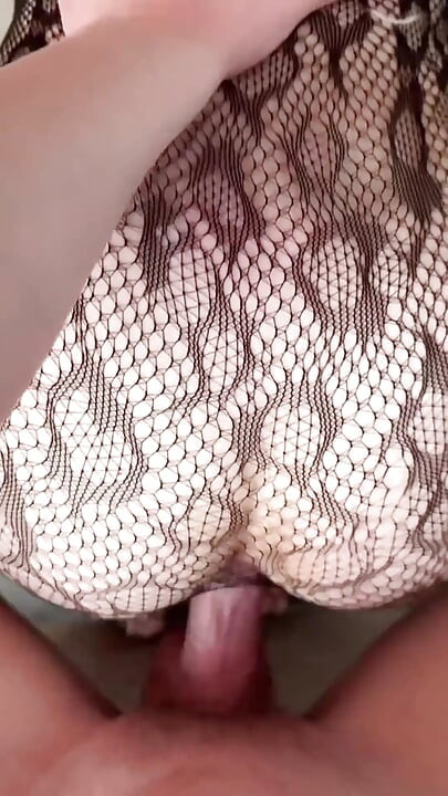 Casual Seks Met Een Stiefzus in Sexy Visnetlingering
