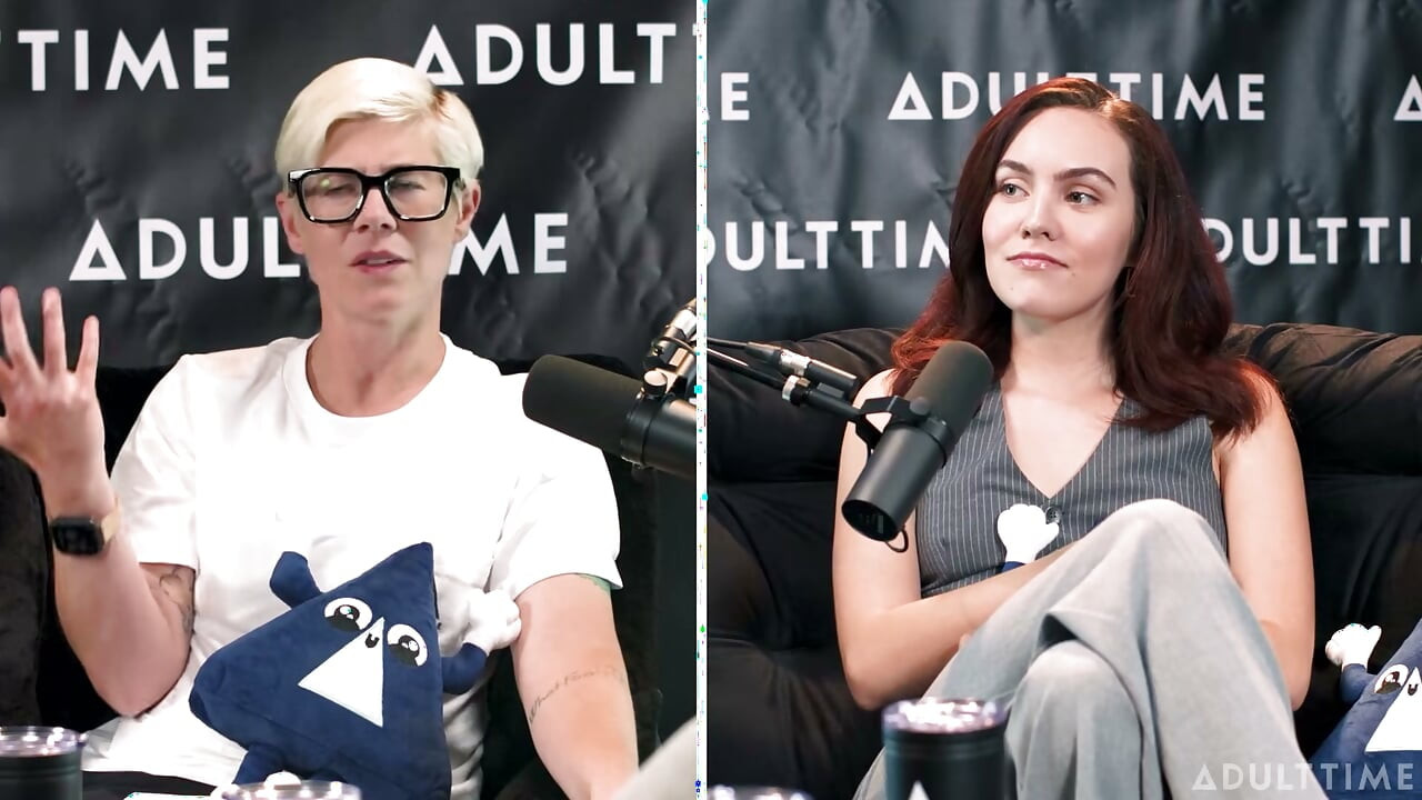 Freya Parker quiere milf tatuada en la frente ¿Prefieres el podcast de tiempo para adultos?