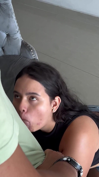 Young Woman Waits for Her Home and He Arrives with a Triple Fat Cock