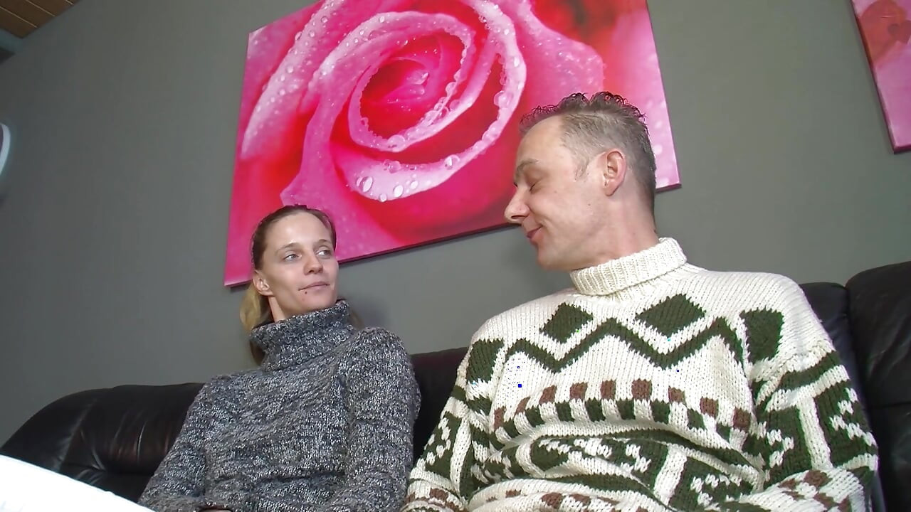 Horny Woman Sucks Two Cocks Alternately