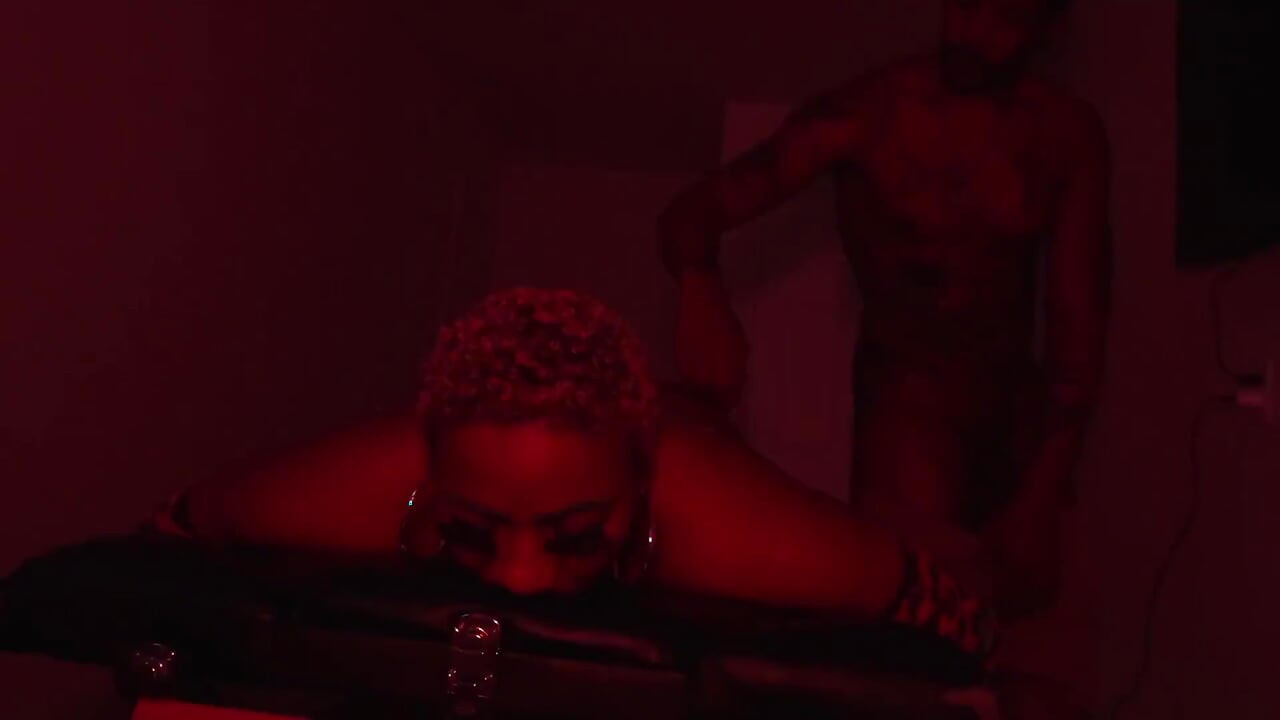 ماساژ BDSM