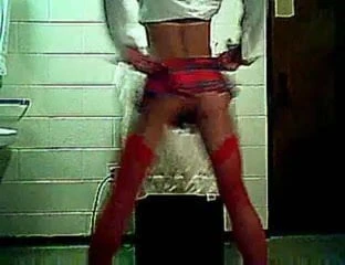 Crossdresser sexy dancing