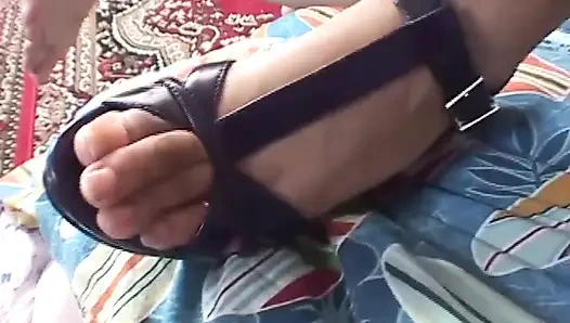 Masturbating pussy fucking big dick sucking in the bedroom