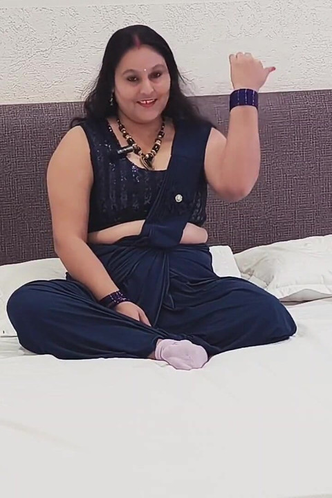 Saas Ki Hotel Room Me Chudai