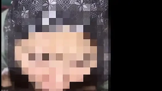 Er lutscht laut