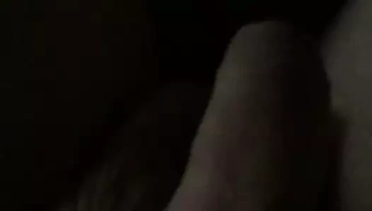 Bir şeye ihtiyacı var...