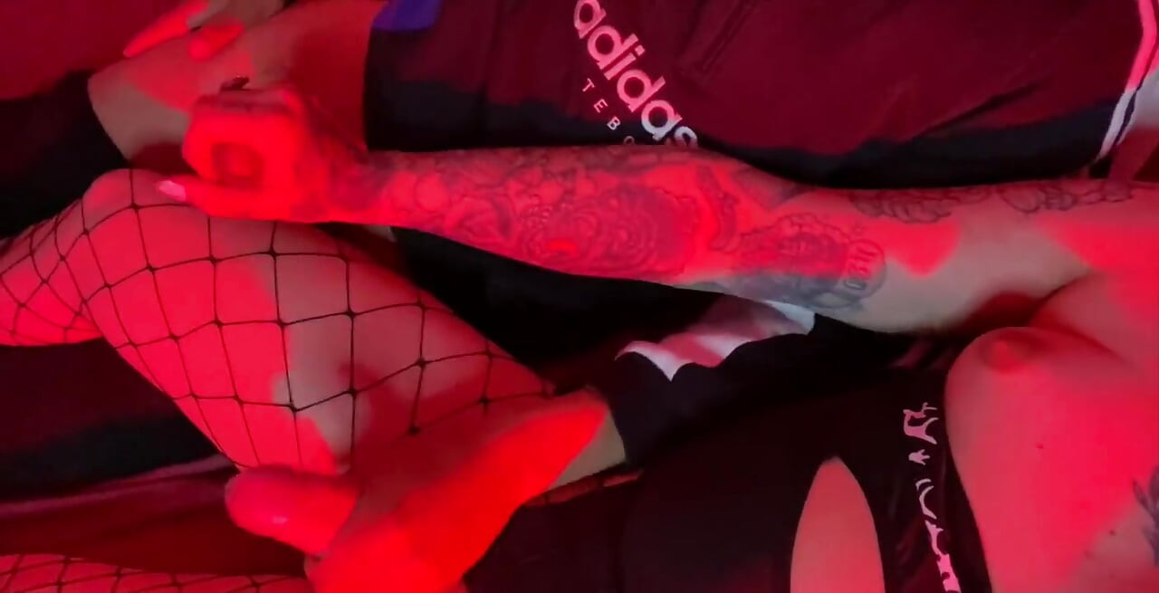 กูดูดควยเขา แต่ขอให้เขาดูดควยกู