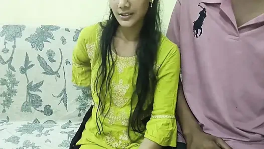 En ateşli Hintli çift evde seks videosu Hintçe