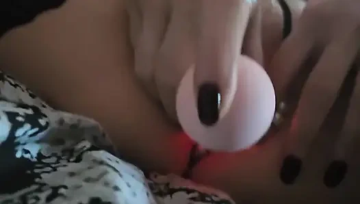 Tomsexkovi mendorong pemujaan memek liar