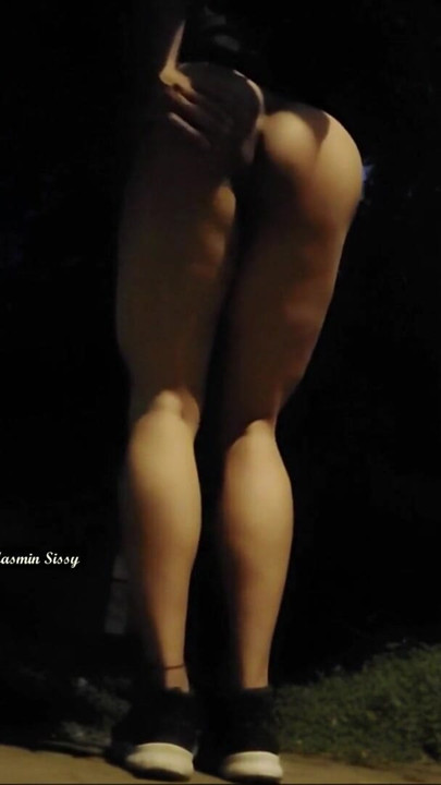 Desi Indian Trans Girl Crossdresser Nude Public Walking – Small Dick Flashing & Big Ass Show on Running Road | Clip 1