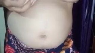 Desi casal com tesão fodendo ao vivo na cam, áudio hindi claro