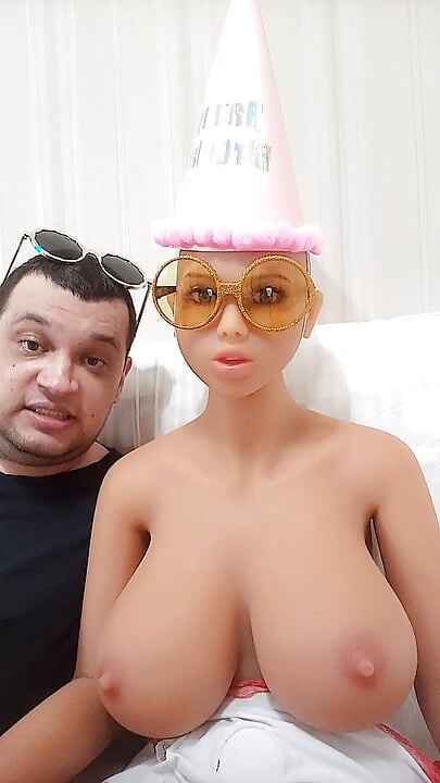 Tourist breasts doll mondial 2026  San Francisco