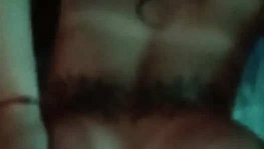 Домашние видео:молодая сучка трахаеться раком с соседом
