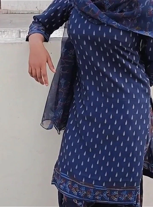 印度德西村哥被操, 用清晰的印地语语音打扰