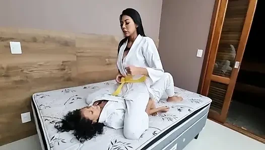 Lawan judoka - izabella paes dan nataly