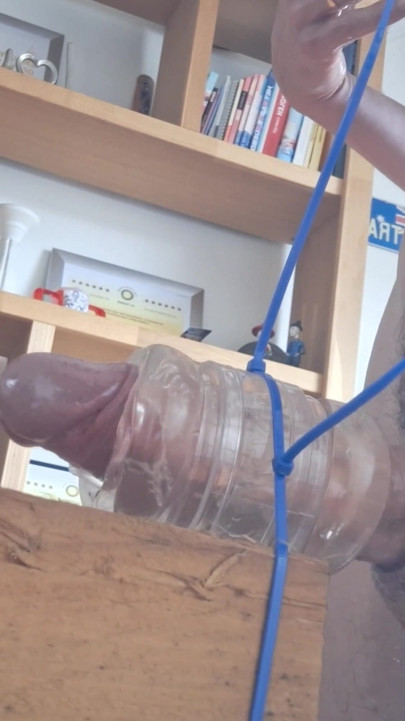 Fleshlight fuck #11 Vibrating cocksucker | Clip 3