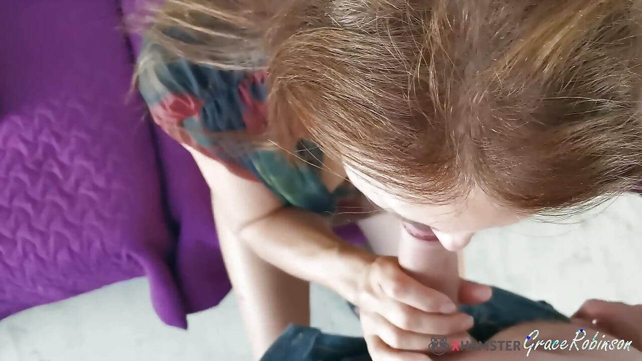 נימפו חושפת את עצמה כדי לפתות ולזיין בחור במוטל