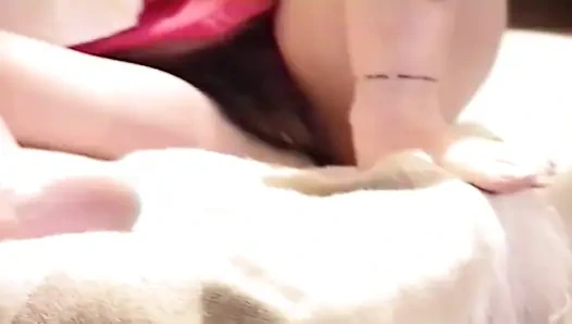 Uzun zaman önce, ilk kez mastürbasyon alabilsin diye üvey oğlumun önünde kendimi gösterdim