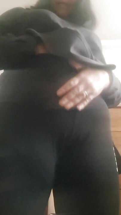 Milf con coño peludo