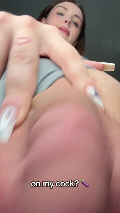 Palę i szarpię mojego fiuta
