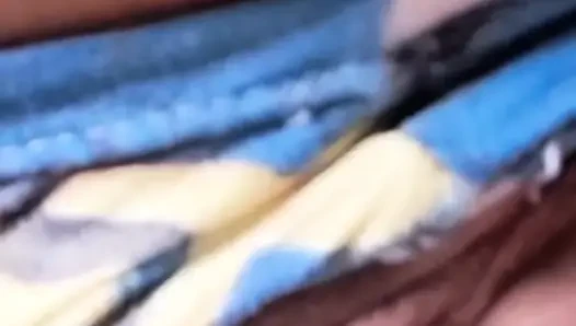 Adik tiri yang super sange ini lagi asik nyepong kontol sampai tenggorokan!