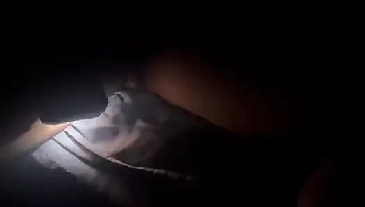 Dua Latina Mengisap Kontol Di Dalam Mobil