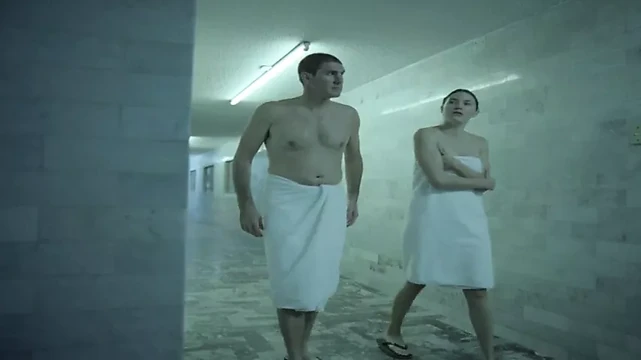 Обнаженный секс в сауне (знаменитость)