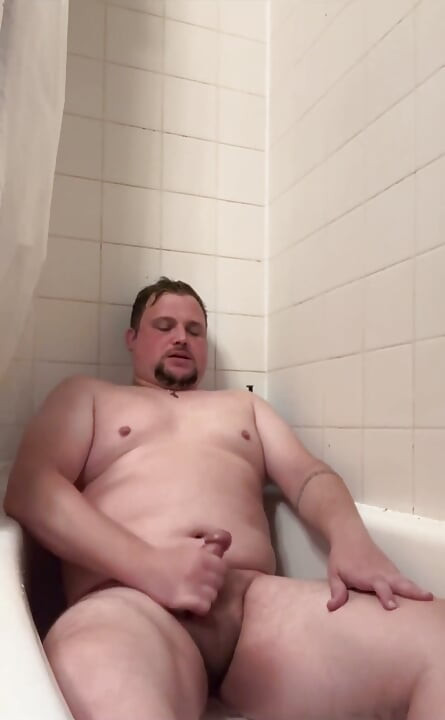 Cuming in My Bath Tube