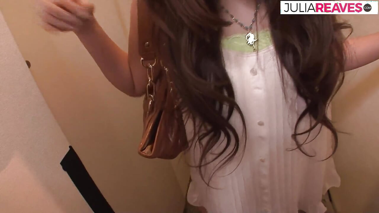 Cura jaše kurac kao zvijezda nakon što je masturbirala s dildom