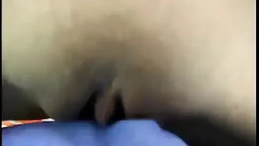 Cewek nakal dengan memek dan mulut aduhai tau banget cara menggoda pria ini