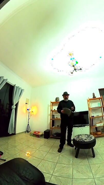 El marido observa cómo un cobrador de deudas tiene sexo con su esposa. POV