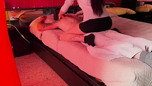 Slutty Masseuse Sits on Client's Face and Takes His Cock in Her Ass Until the Last Drop