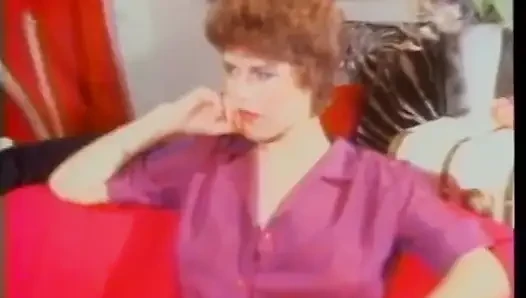 Memek cewek hot rambut merah dientot habis-habisan
