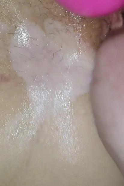 Chlupatá americká žena v domácnosti fistována na skutečném domácím videu