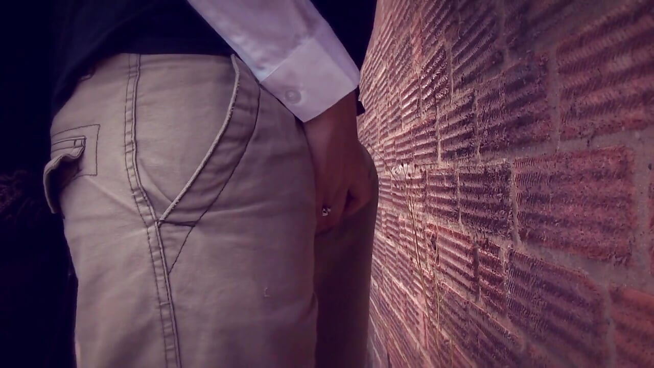 Жесткий секс с крошкой в униформе