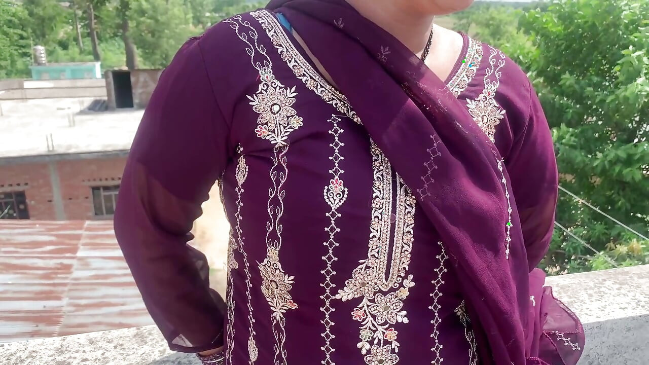 Pełny hardcorowy seks ze spermą w środku