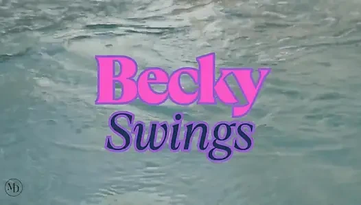 Becky Swings наслаждается пузырями и сливками из большого черного Mr_Mobydick
