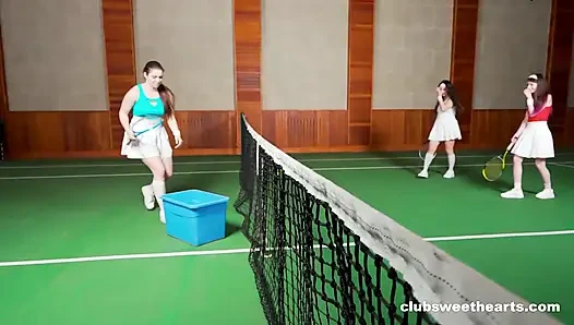 Wimbledon membuatku melakukannya! Bagian 2 dari 3 oleh ClubSweethearts