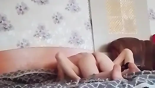 Пришел к подружки
