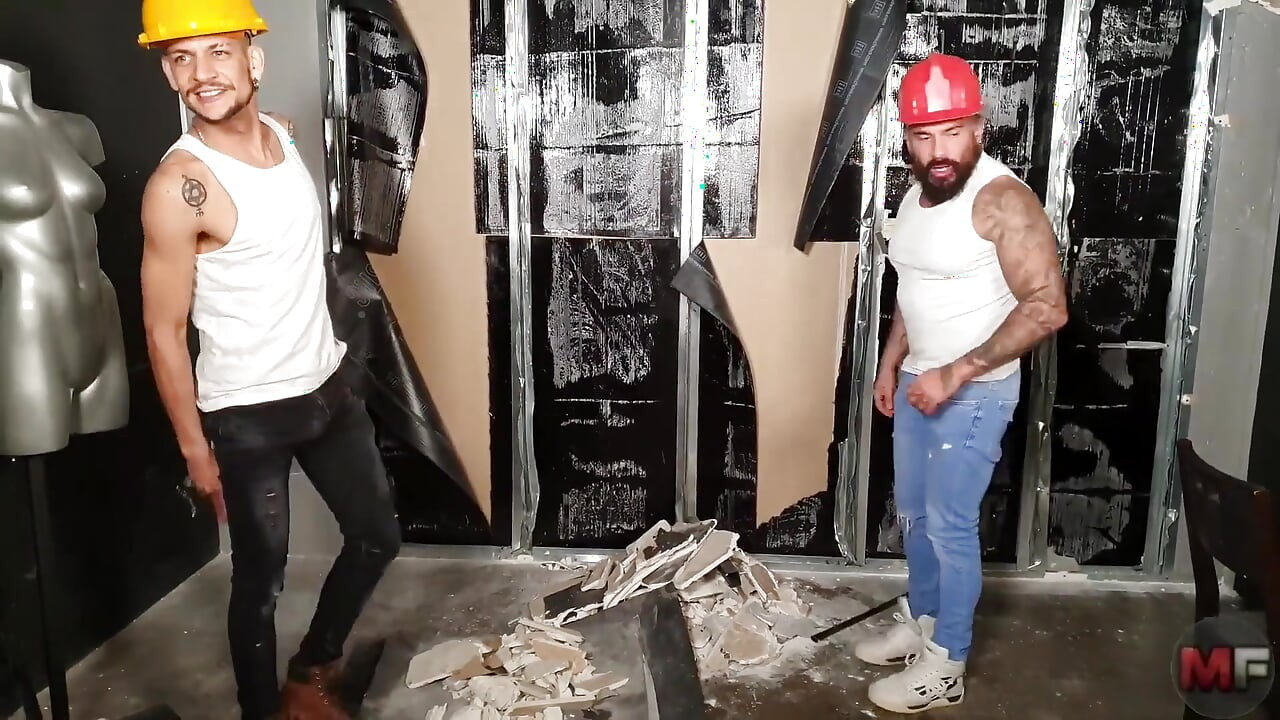 Fucking on the Building Site