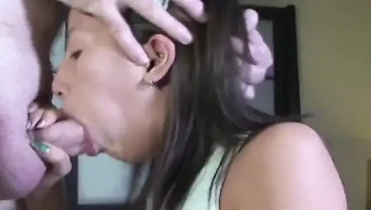 Sally si cewek mungil filipino dengan pantat mungil dientot habis-habisan sampai dicrot di mulut!
