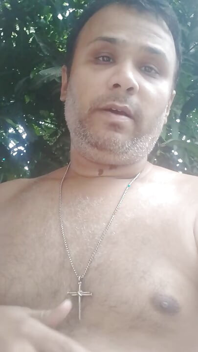 Ekal larke ne tumhen poori raat ke lie jordaar chudaee mupht di hai....