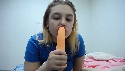Msturbating and Suck Dildo