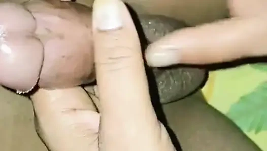 Hızlı bir şekilde büyük yarak emiyor