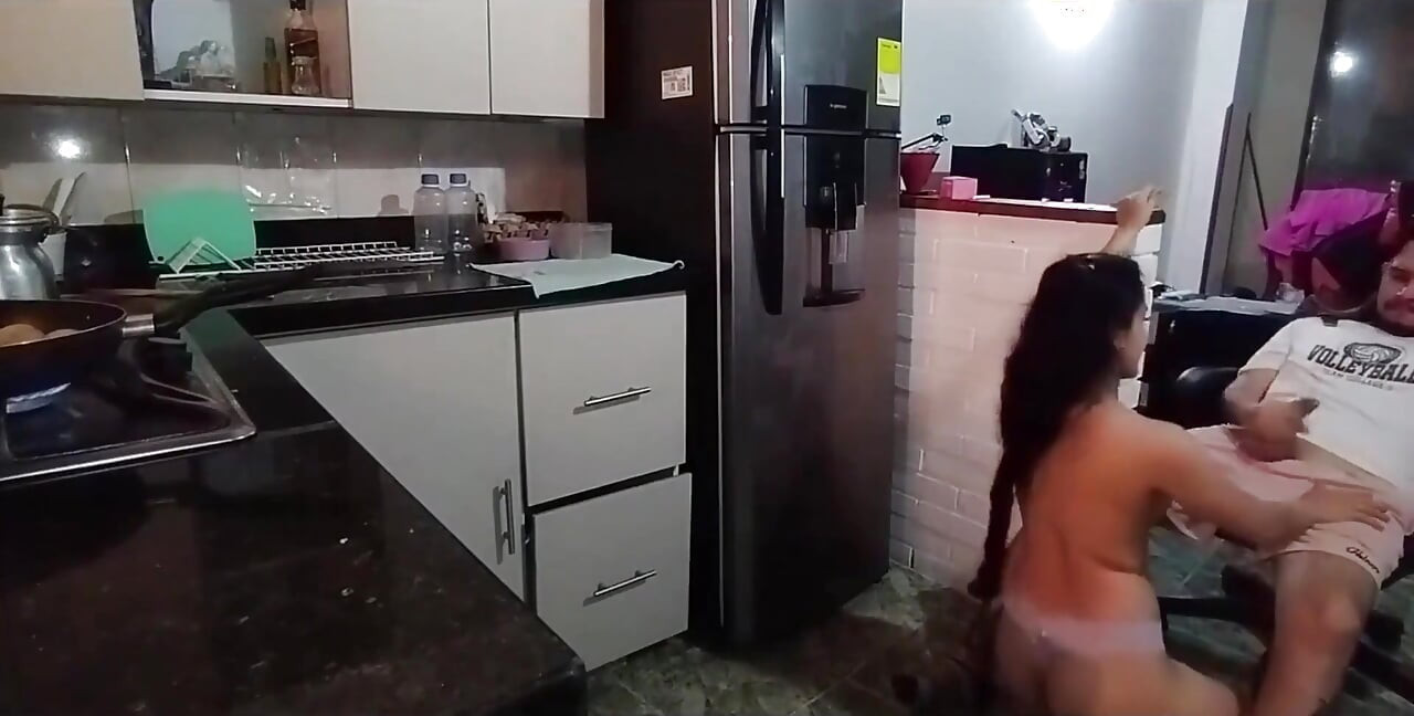 I Masturbated Looking at Her How She Was Dressed and She Couldn't Bear to Suck My Entire Cock