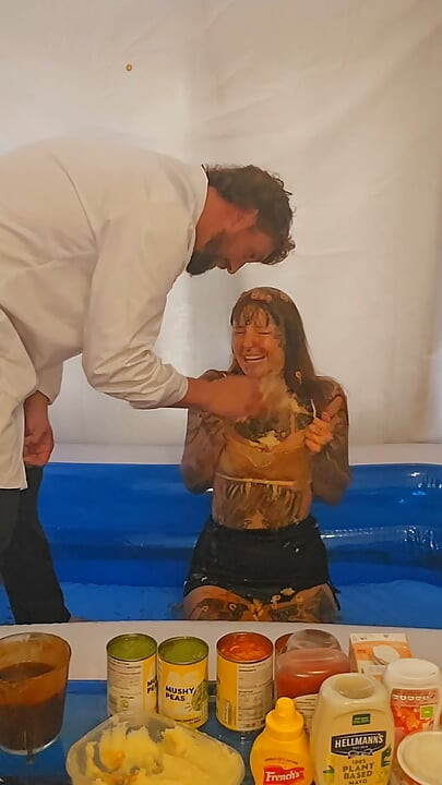 Messy Rimming and Anal in the Work Store Room Nds with Cum Eating