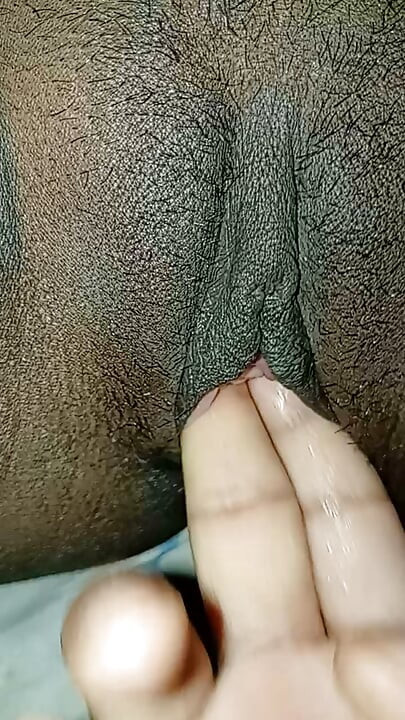 Hot bhabhi fingering