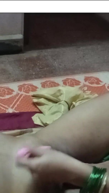 Iconic moment from "Mumbai Marathi Bhabhi Give Hand Job and Shaving Service to her neighbour Part 1"